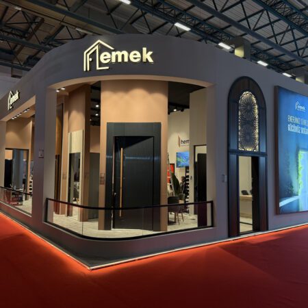 EMEK ÇELİK KAPI fuar standı – YAPI FUARI